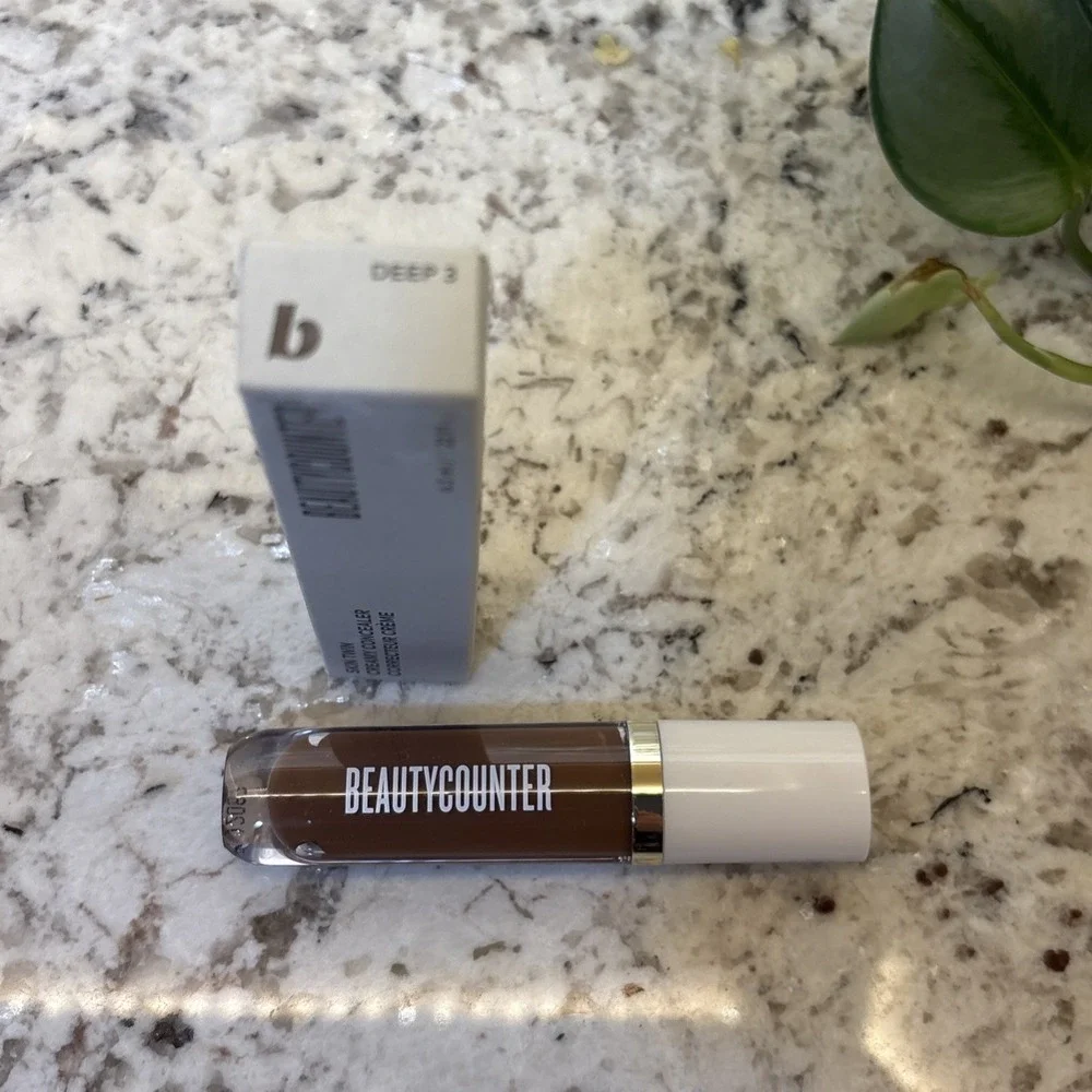 BEAUTYCOUNTER - SHADE: DEEP 3 - Skin Twin Creamy Concealer -‎ new in box
